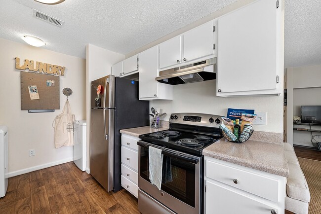 Photo - 29 Edgewater