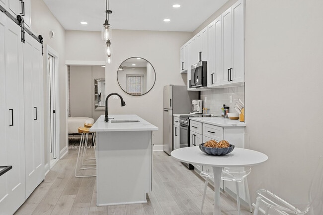 Photo - 218 4th St SE Unit ID1045686P