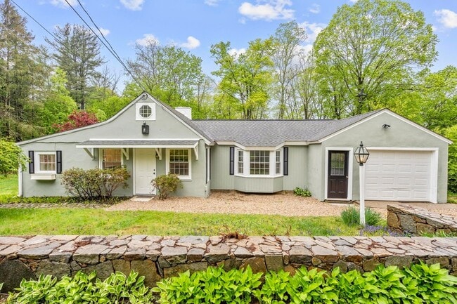 Building Photo - 13 South St