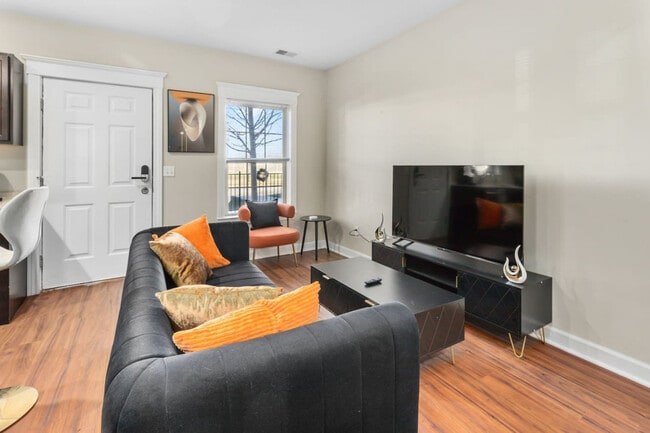 Photo - 702 E Ferry St Unit ID1228684P