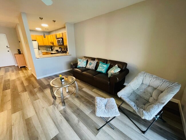 Photo - Chelbourne Plaza