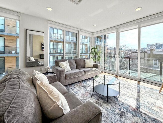 Building Photo - 120333 Germantown Ave Unit ID1223599P