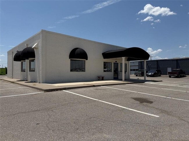 Photo - 11704 S Western Ave