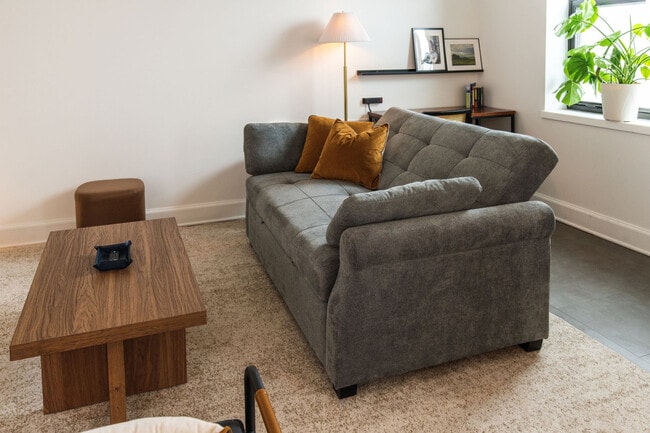 Photo - 758 N Broadway Unit SI ID1379068P