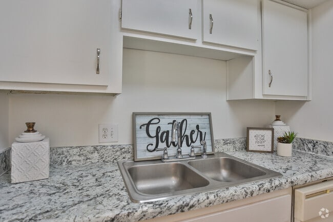 Photo - Carolina Crossing