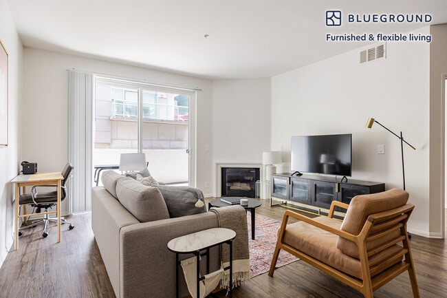 Building Photo - 13603 Marina Pointe Dr Unit FL3-ID1328