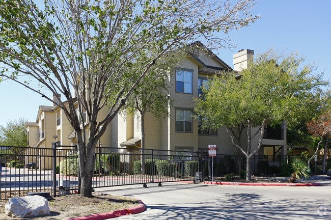 Villas At Oakwell Farms - Villas At Oakwell Farms