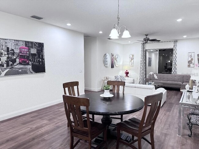 Photo - 821 Land Ave