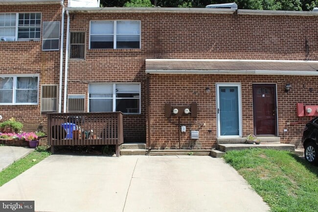 Building Photo - 167 Parker Ave Unit 2