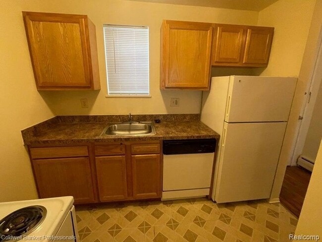 Photo - 4200 S Rochester Rd Unit 106