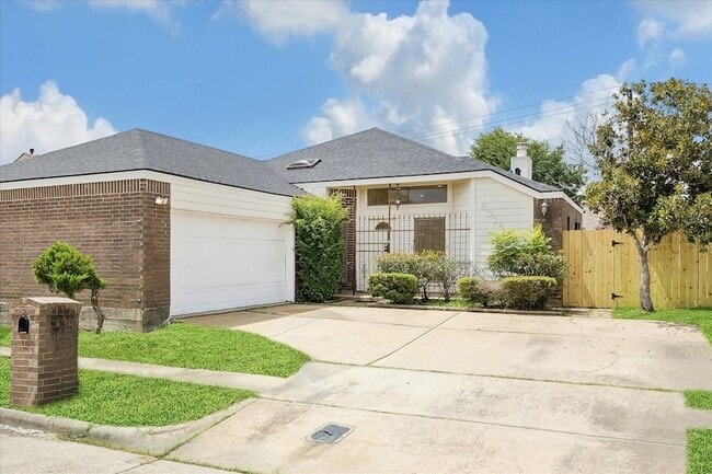 Building Photo - 8018 Cobblefield Ln