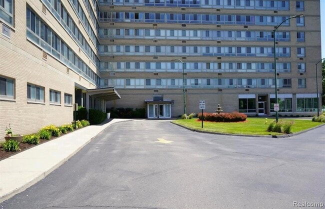 Photo - 8900 E Jefferson Ave Unit 624