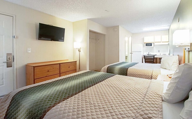 Photo - Emerald Suites Dunlap