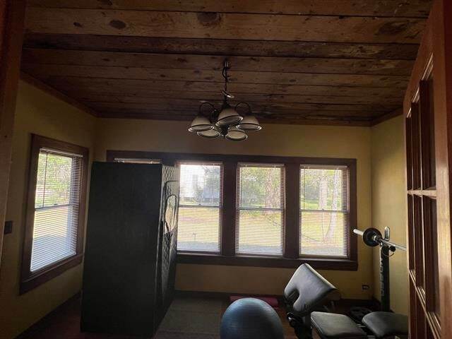 Photo - 305 W Main St