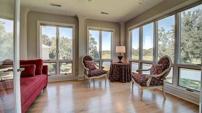 Building Photo - 752 Collins Meadow Dr Unit ID1253454P