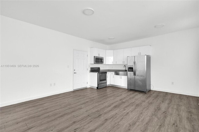 Photo - 402 NW 12th Ave Unit 202