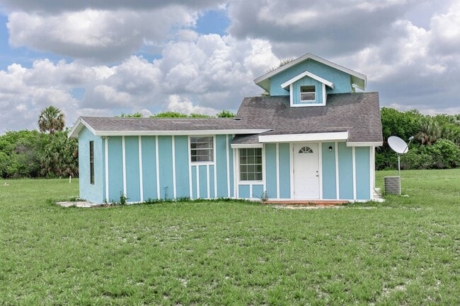 Photo - 19505 NW 80th Dr