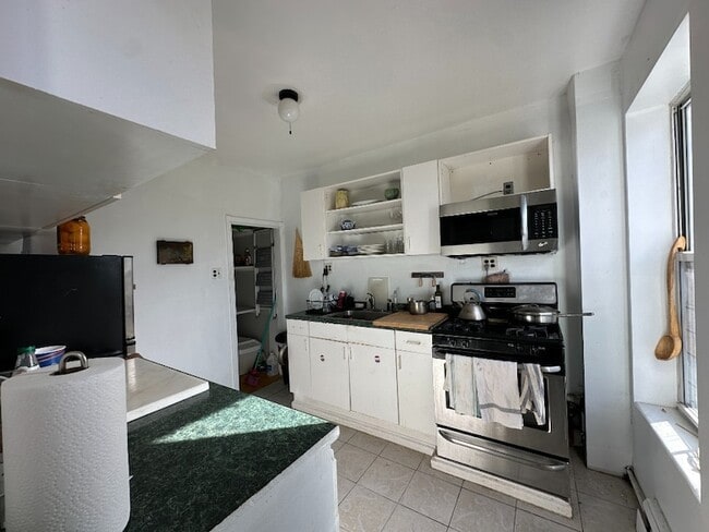 Photo - 77 Dikeman St Unit 3