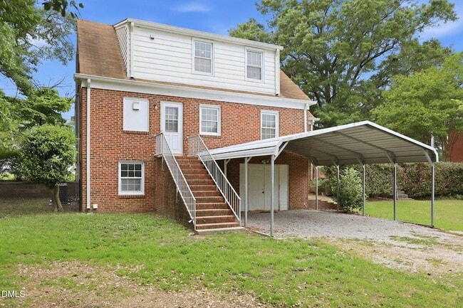 Photo - 1203 S Main St