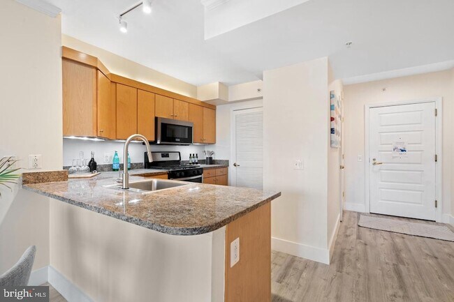Photo - 631 D Street NW Unit 1136