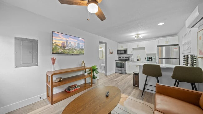 Photo - 1007 E Comanche Ave Unit ID1271933P