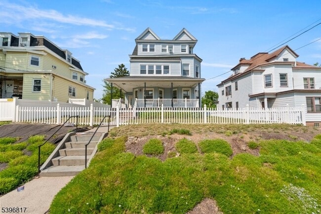 Photo - 76 Lafayette Ave Unit 3