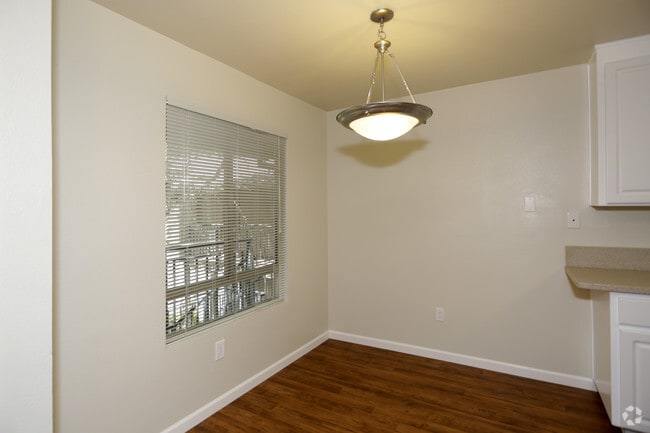 Photo - Sierra Regency Apartments