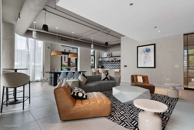 Photo - 823 N Clark St Unit ID1029588P