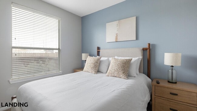 Photo - 14807 Woodland Hills Dr Unit 9307