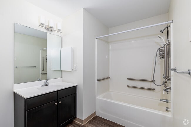 1BR, 1BA - Bathroom - 179 Allyn