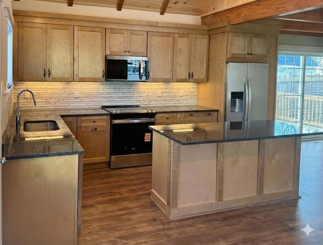 Photo - 28 Emerald Ave