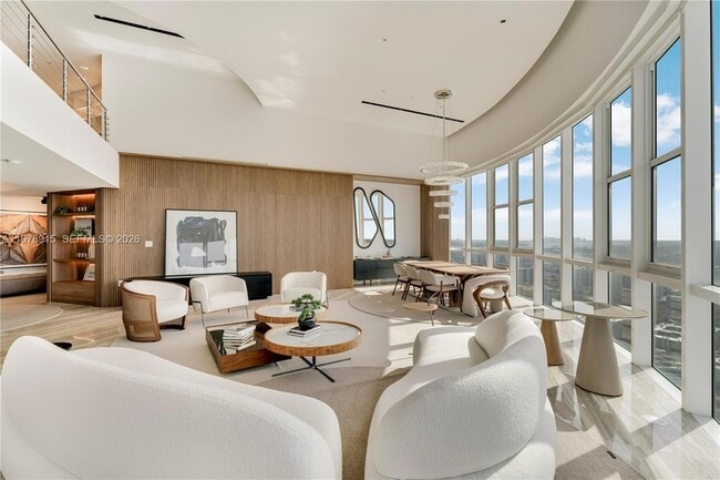 Building Photo - 18201 Collins Ave Unit TS1