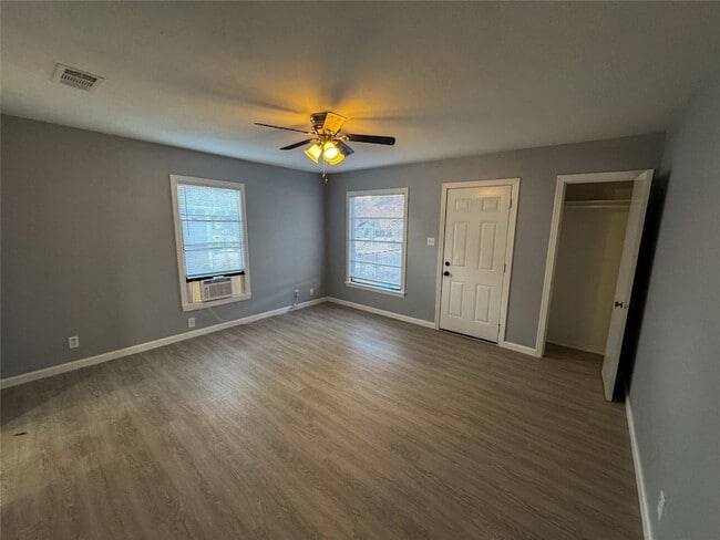 Photo - 1326 W Shepherd St Unit 1328