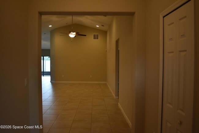 Photo - 518 Dillard Dr SE
