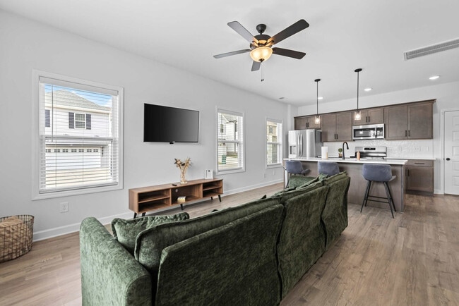 Building Photo - 1741 Fenway Lp Unit SI ID1609776P