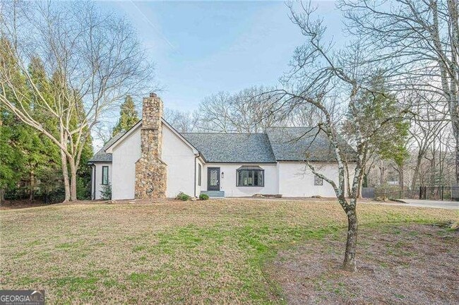 Building Photo - 4562 Columns Dr SE