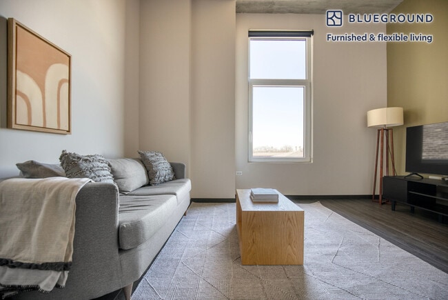 Photo - 150 N Ashland Ave Unit FL3-ID1055