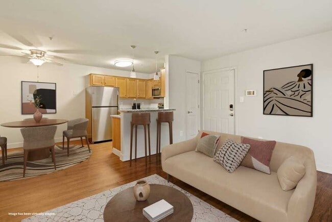 Photo - Fox Run Apartments