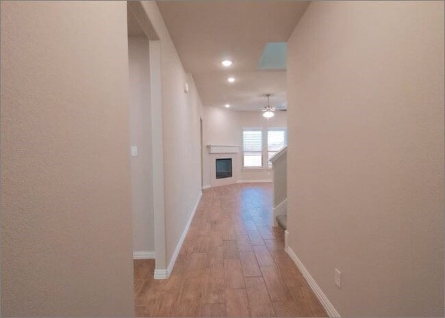 Photo - 535 Hillcrest Cir