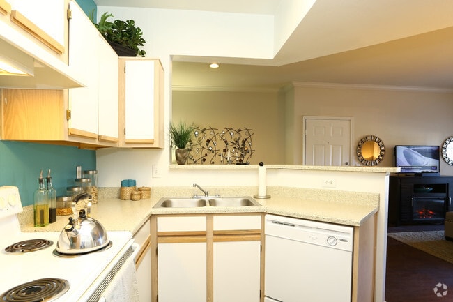 Kitchen - Saratoga Ridge