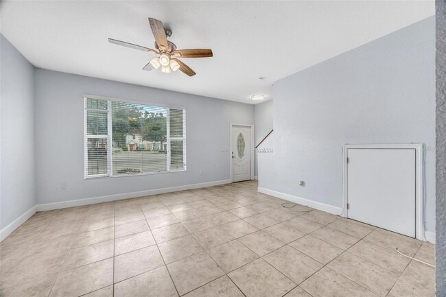 Photo - 143 Alexander Woods Dr