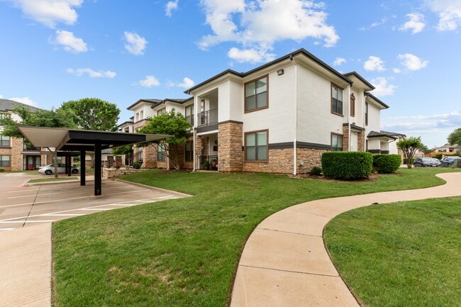 Building Photo - PECAN POINTE