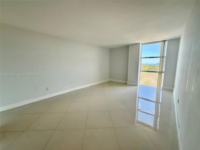 Photo - 2350 NE 135th St Unit 1207