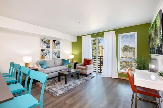 Building Photo - 2811 18th Ave S Unit ID1284571P