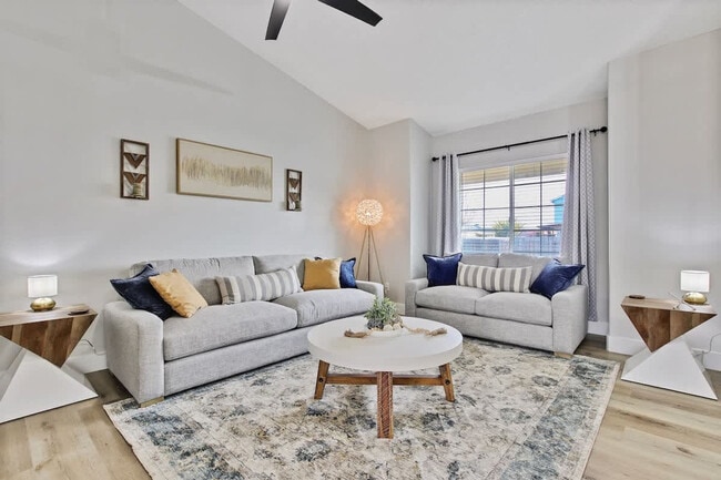 Building Photo - 1213 Cattail St Unit SI ID1250619P