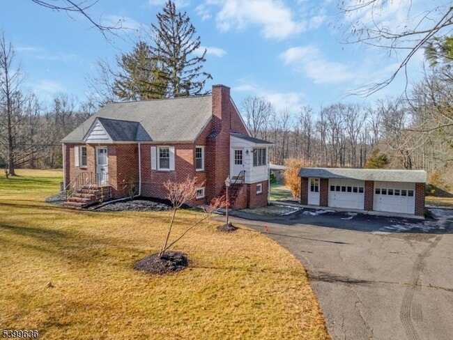 Photo - 111 King George Rd