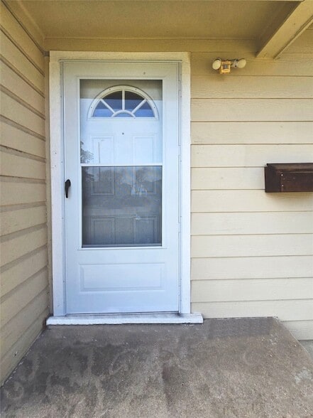 Photo - 12121 Hoblitzelle Dr