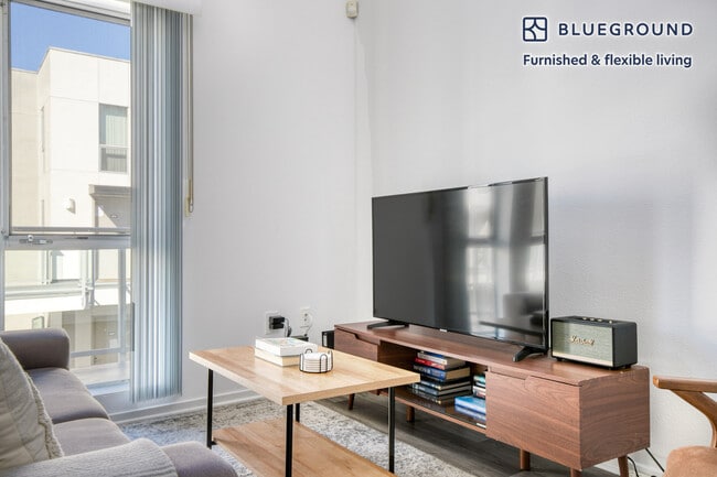 Photo - 4133 Redwood Ave Unit FL4-ID1002