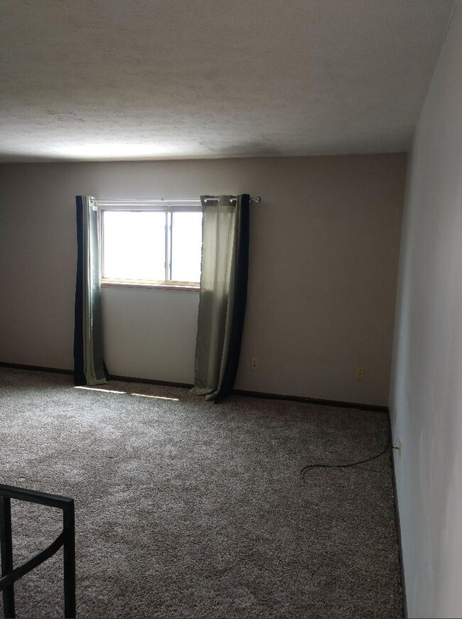 Photo - 1 Edgebrook Dr