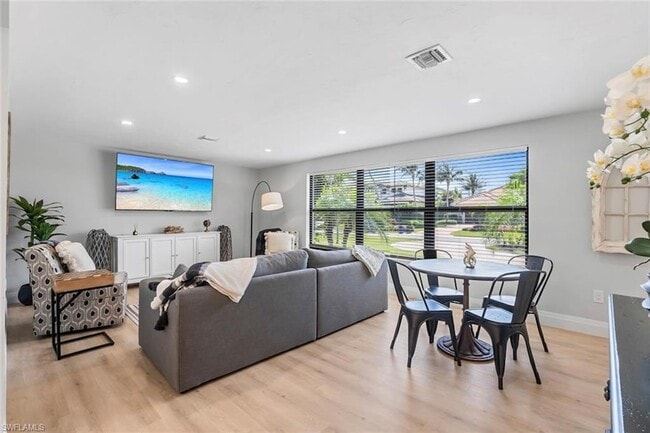 Photo - 4222 Crayton Rd